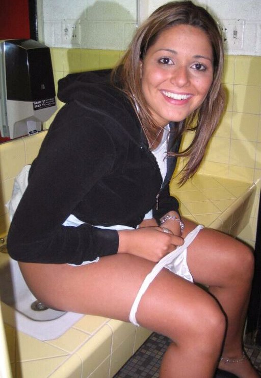 sink peeing in the ladies room